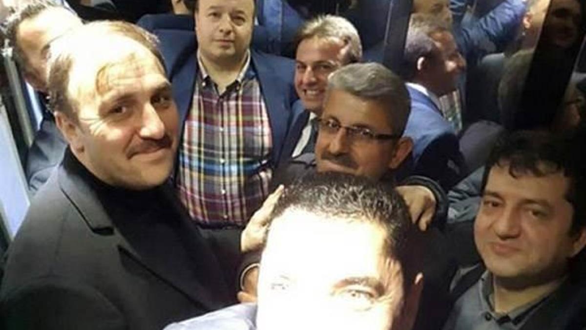 Milletvekili asansörde mahsur kaldı