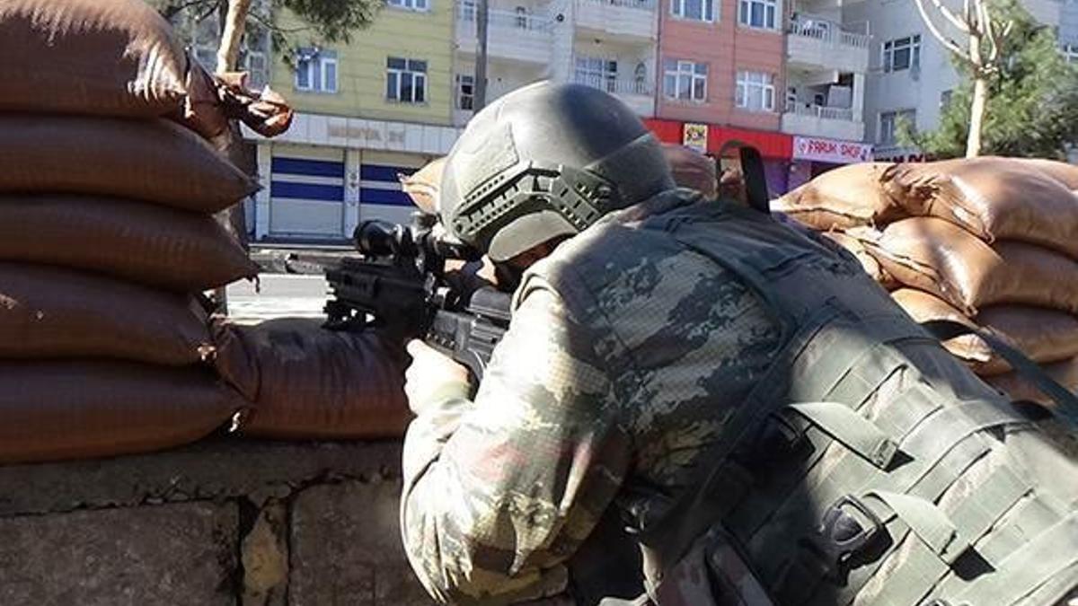 Bağlar'da çok sayıda mühimmat ele geçirildi