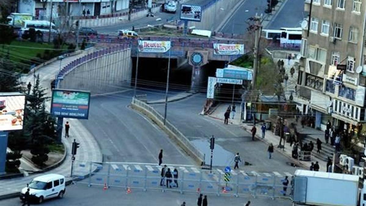 Diyarbakır ikiye bölündü