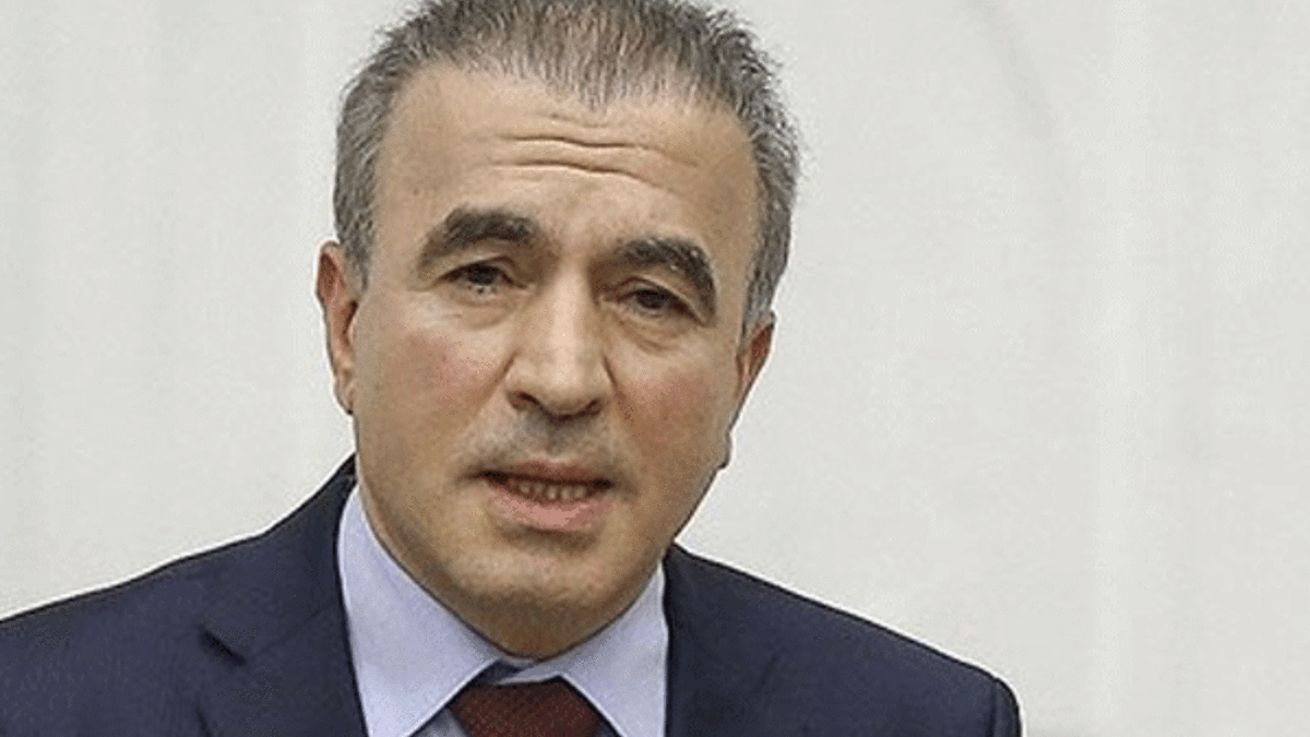 AK Parti dokunulmazlık için 3 parti ile görüşüyor