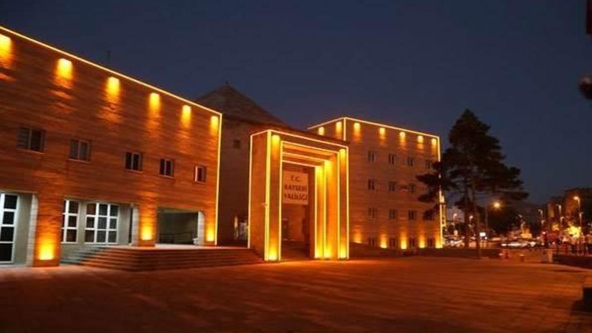 Kayseri Valiliği'nden 'bombalı araç' açıklaması