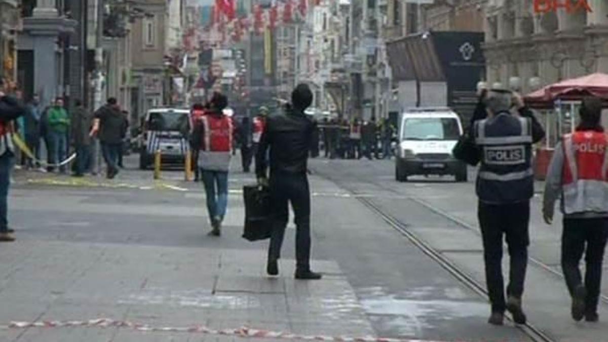 İstiklal'deki saldırıya dünyadan ilk tepkiler