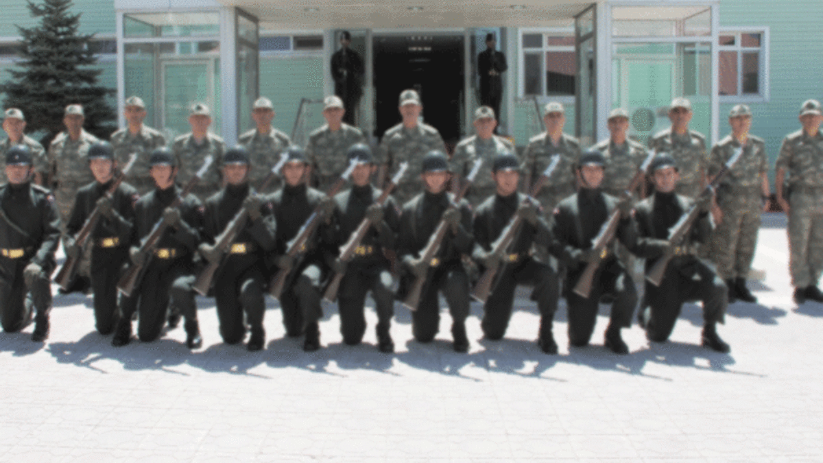 Uzman erbaş, yüksek kar vaadiyle 5 bin jandarmayı çarptı