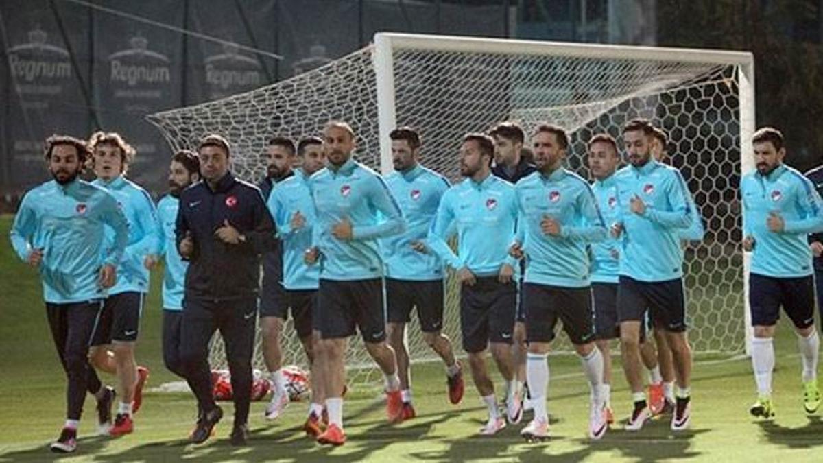 A Milli Futbol Takımı, Antalya’daki ilk çalışmasını yaptı