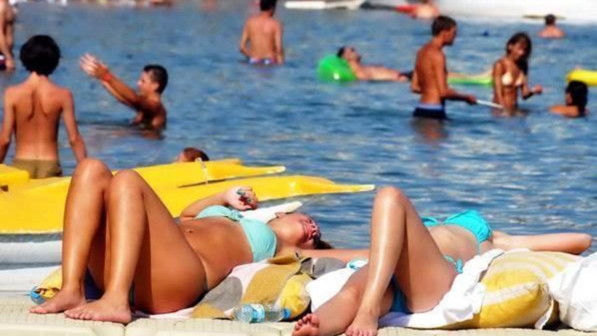 Turizmde, bombalı saldırılar sonrası iptaller yüzde 40’a ulaştı