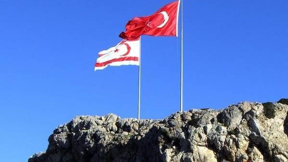Bayrak hassasiyeti Cumhurbaşkanlığını harekete geçirdi