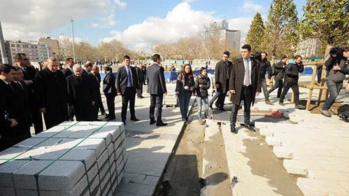 Erdoğan Taksim'i gezdi