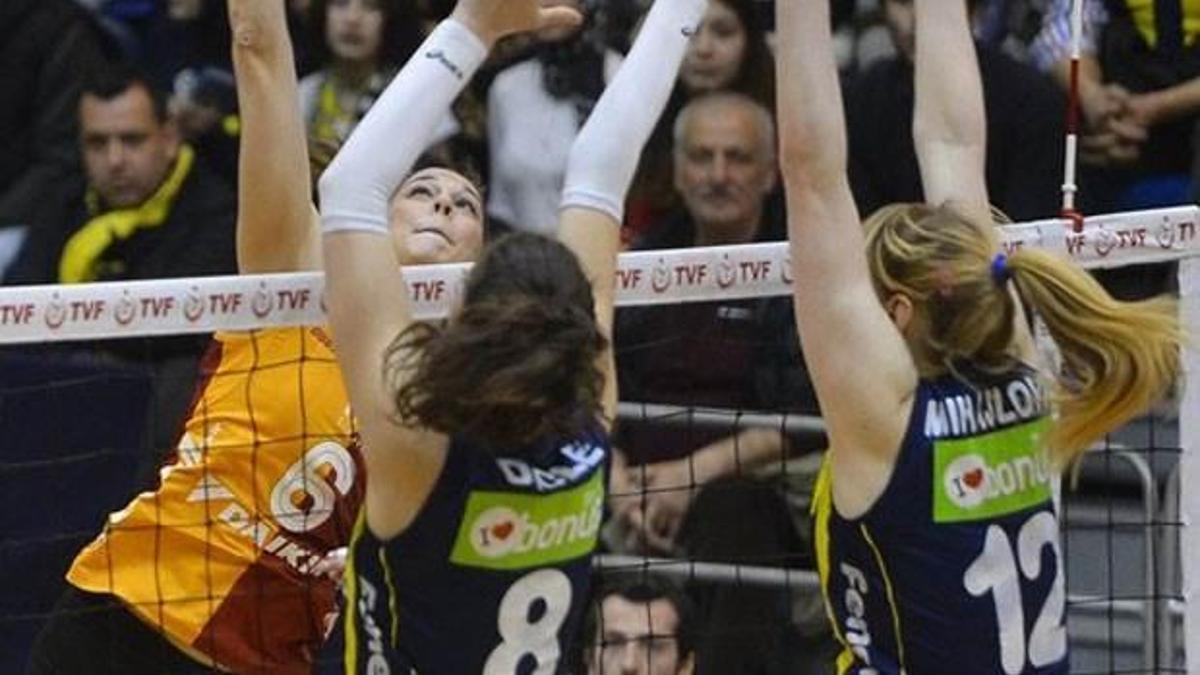 Derbinin de ligin de lideri Fenerbahçe