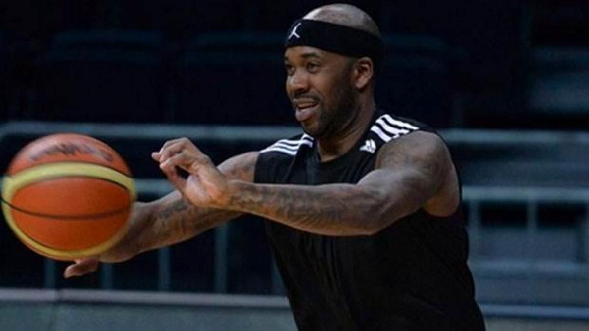 Beşiktaş Sompo Japan Bobby Brown'ı transfer etti