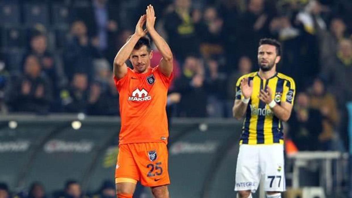 Emre geri dönüyor