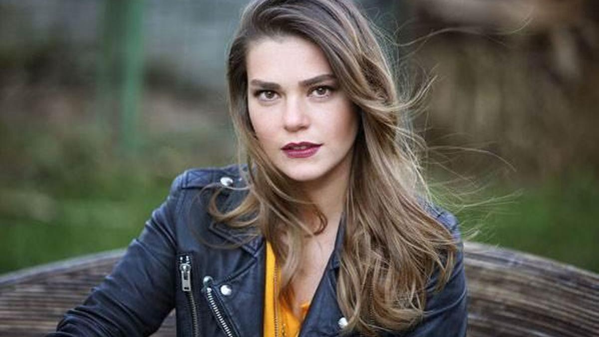 Aslı Enver kimdir?