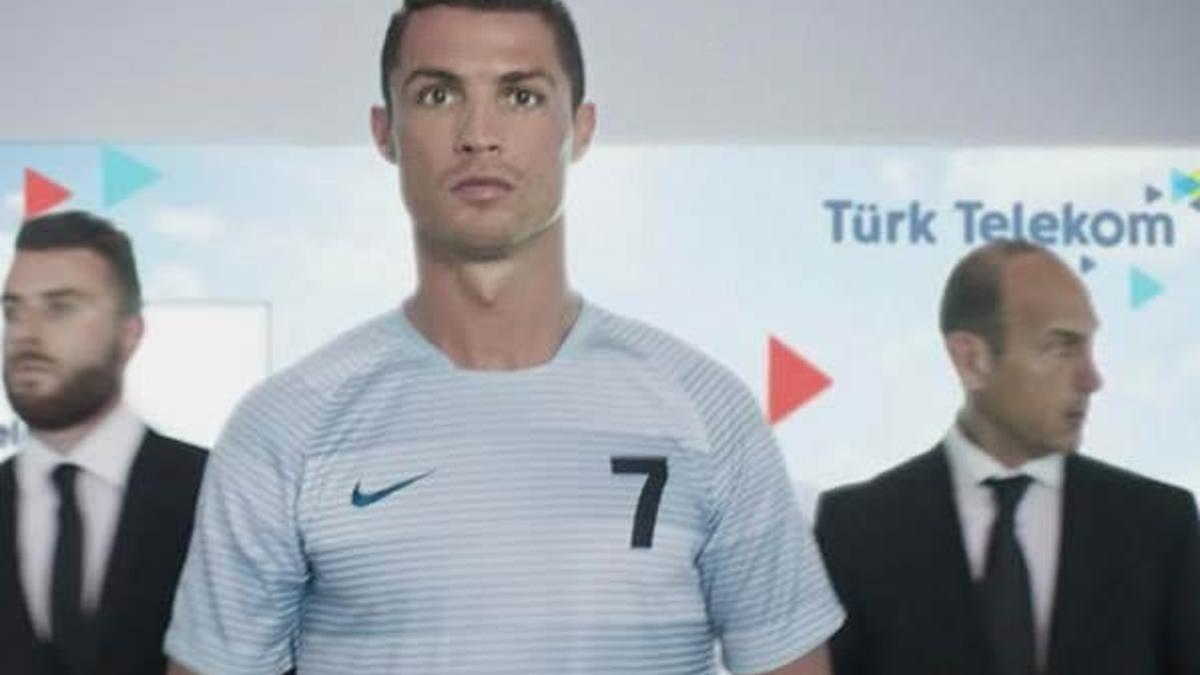 Türk Telekom'dan Ronaldo sürprizi!