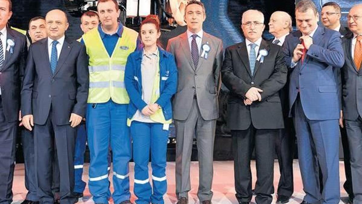 Dünyanın yükünü taşımaya talibiz