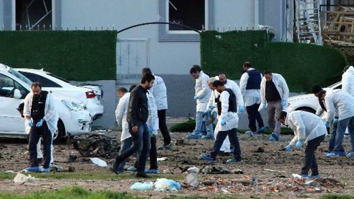 Diyarbakır'da şehit düşen polislerin kimlikleri belli oldu