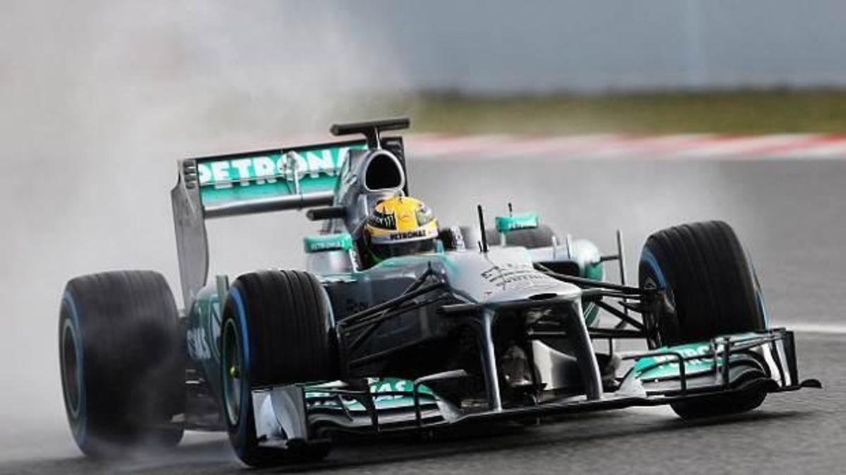 Bahreyn'de Hamilton ilk cepte