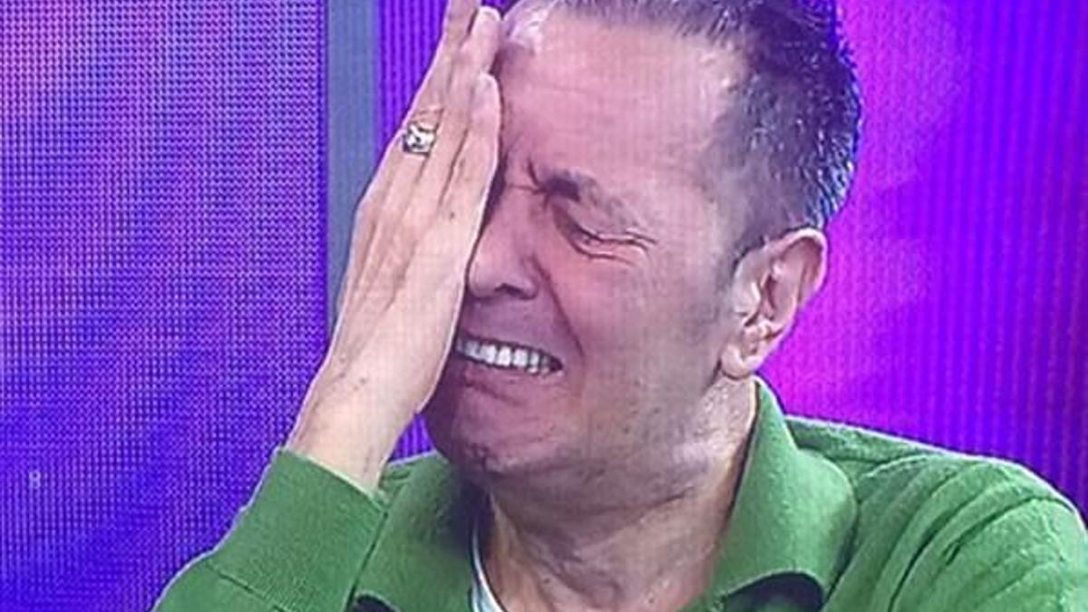 Yalçın Menteş gözyaşlarına boğuldu