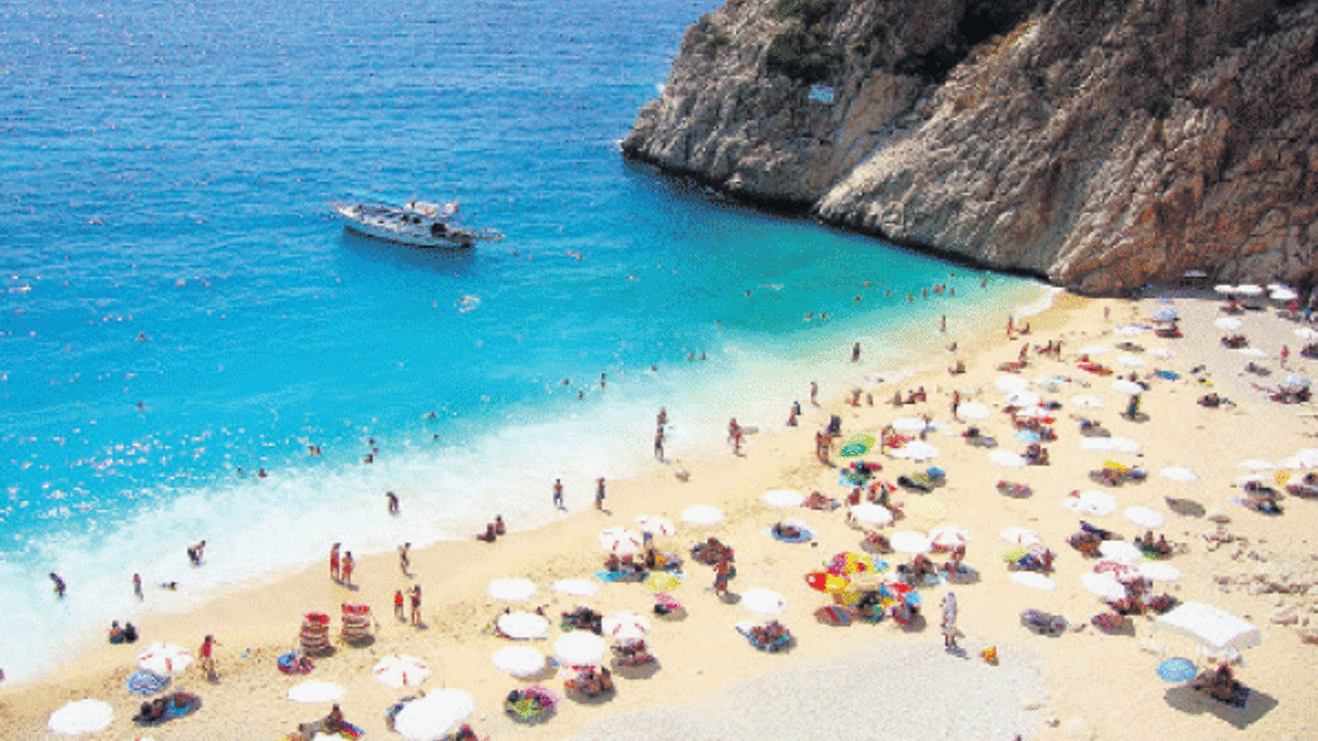 Turizme hayat öpücüğü geldi