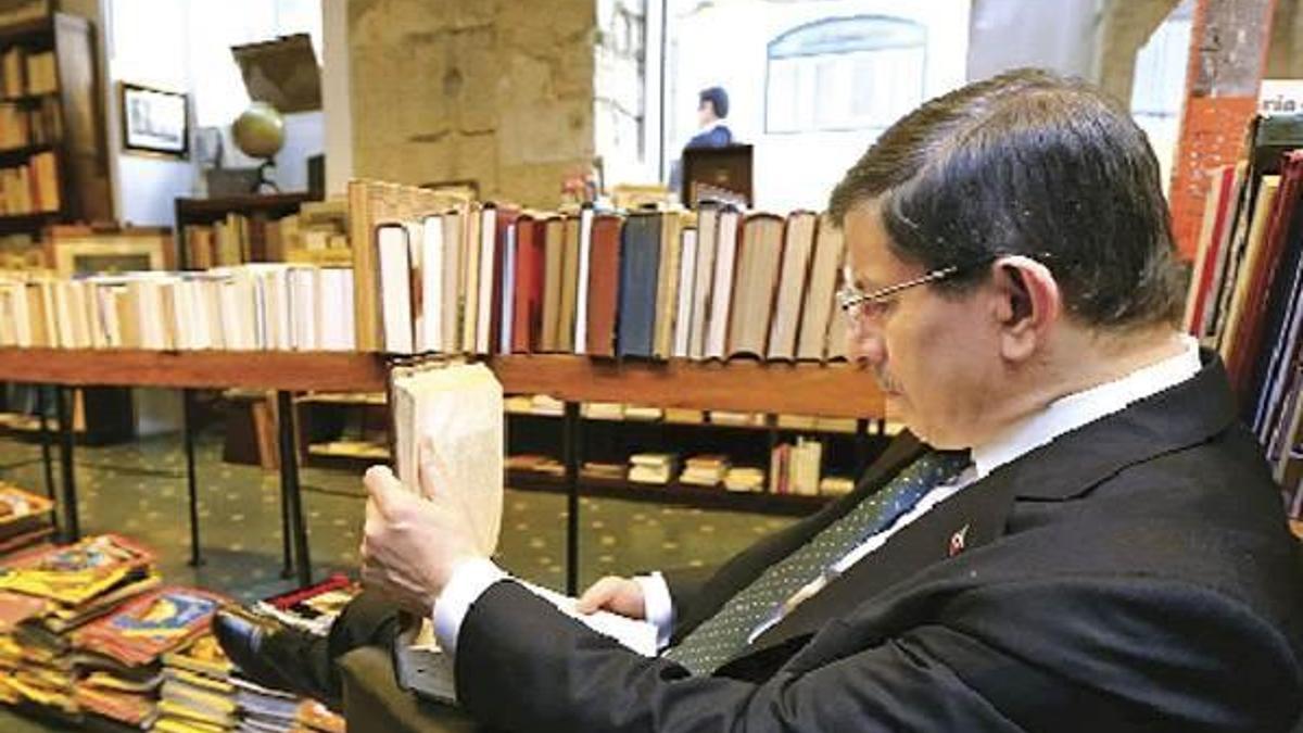 Başbakan Ahmet Davutoğlu 'nun yeni kitabı çıkıyor