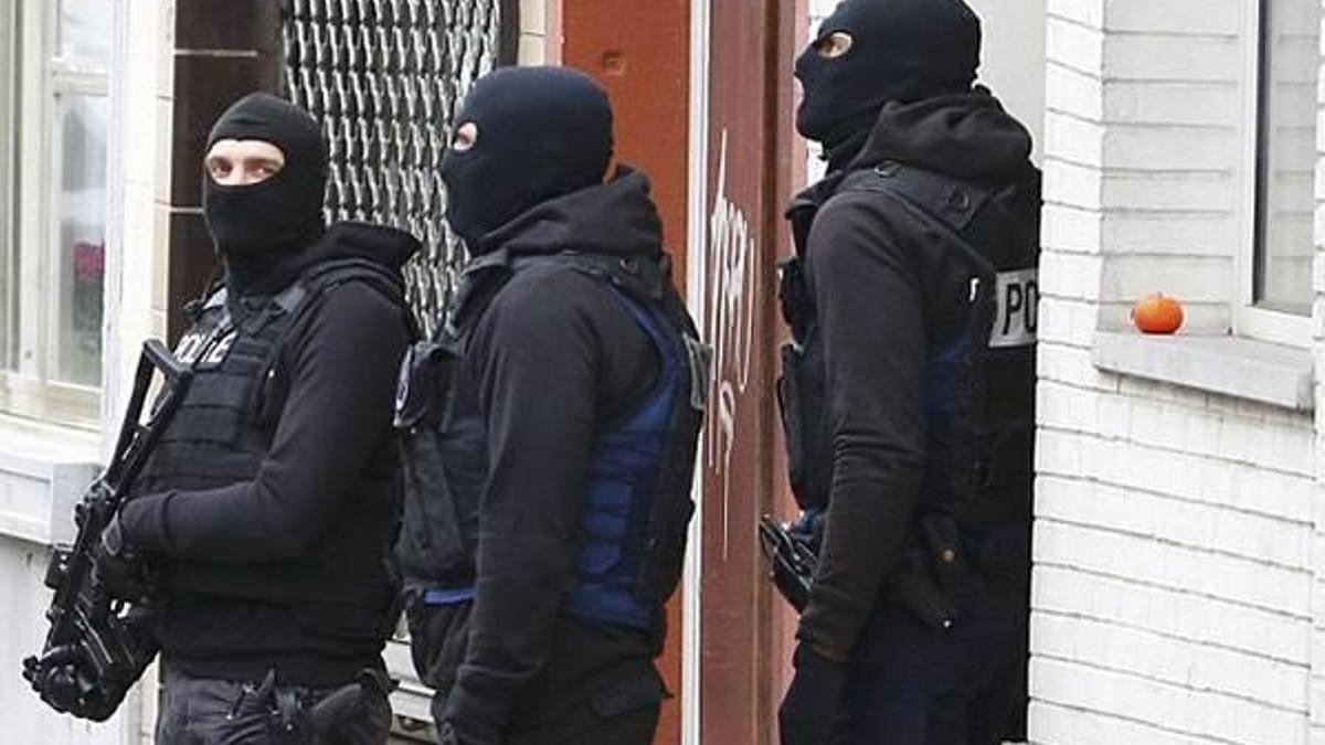 Van’da DBP ve YÖDER’e polis baskını