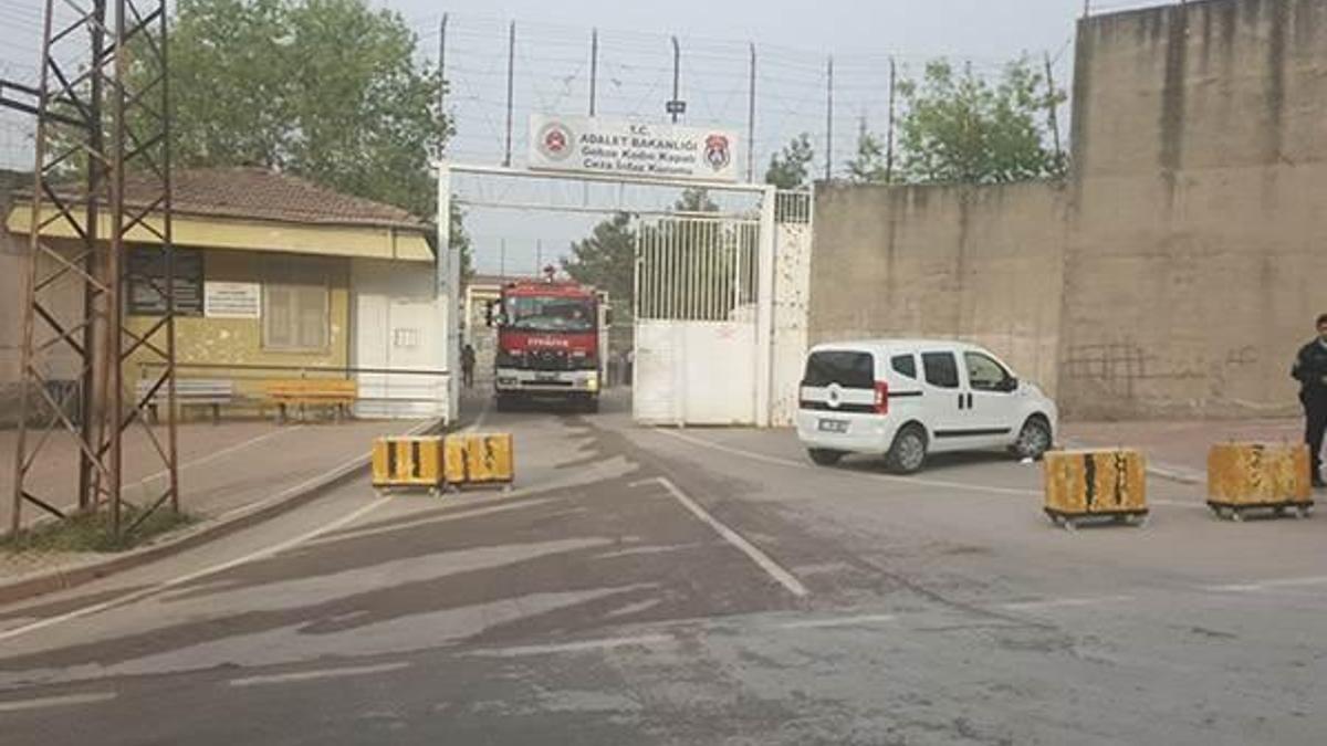 Kocaeli'de cezaevinde yangın