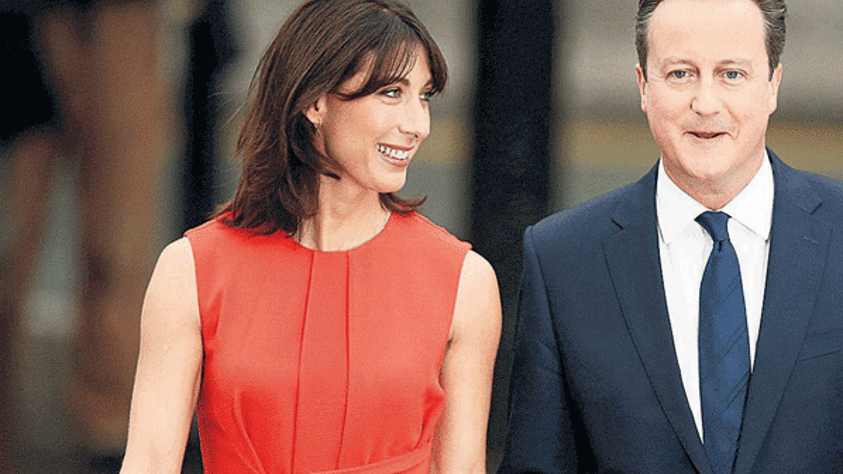 Cameron’ın başını eşi yakacak
