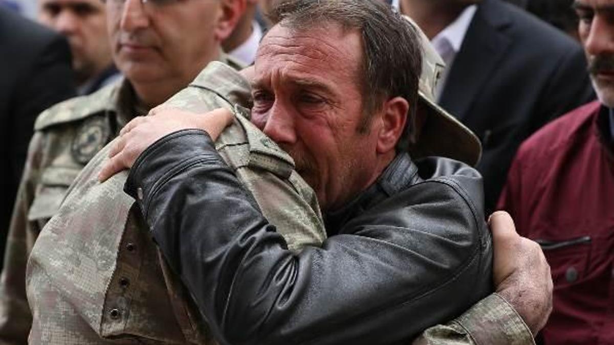 Roketli saldırıda hayatını kaybeden Yaşar Onarcı son yolculuğuna uğurlandı