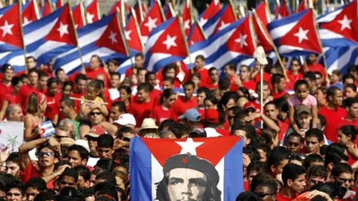 Son 1 Mayıs için Küba'ya akın başladı