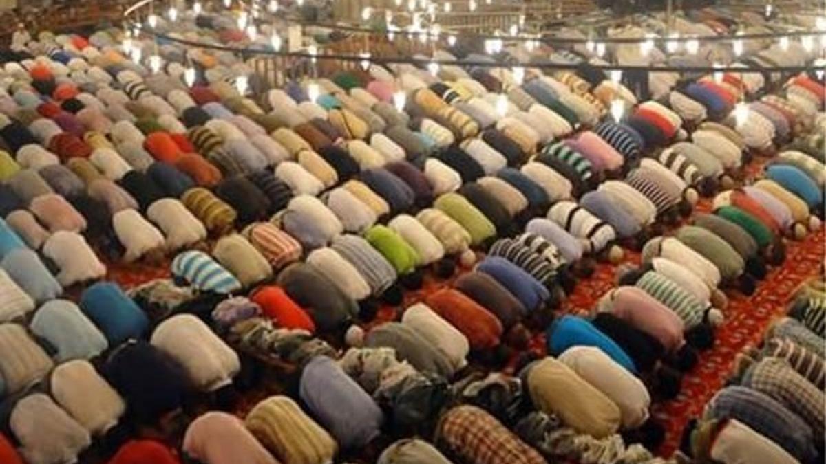 Cuma Namazı saat kaçta? 15 Nisan 2016