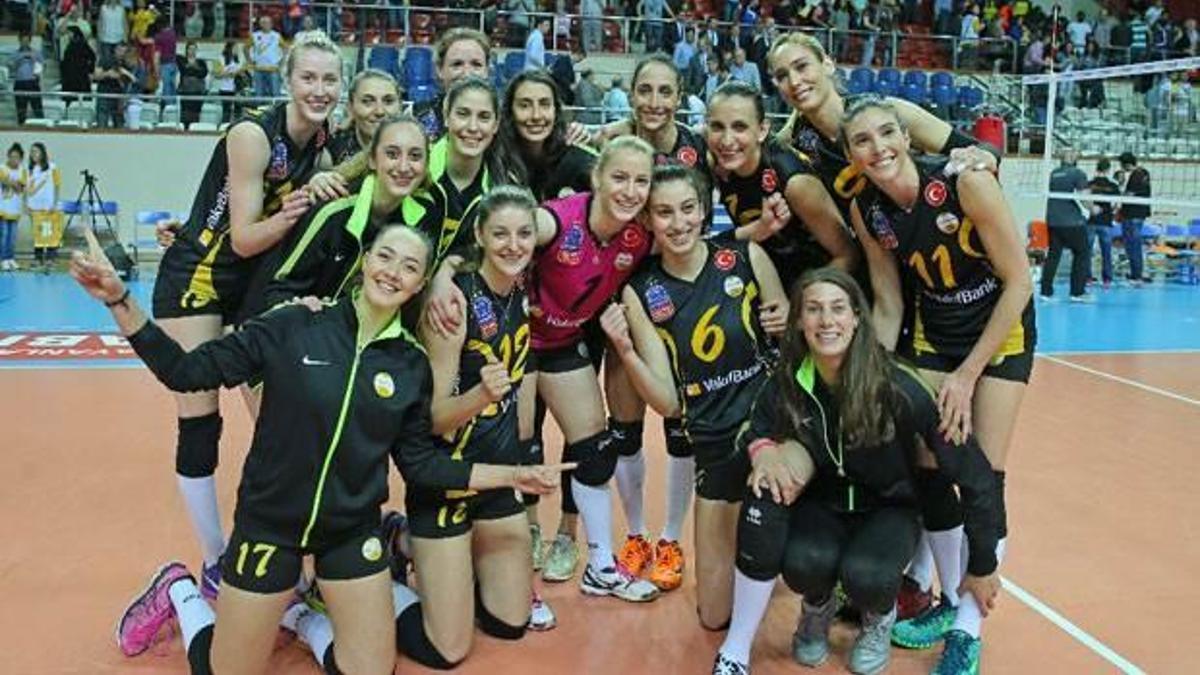 Vakıfbank Eczacıbaşı'na set vermedi