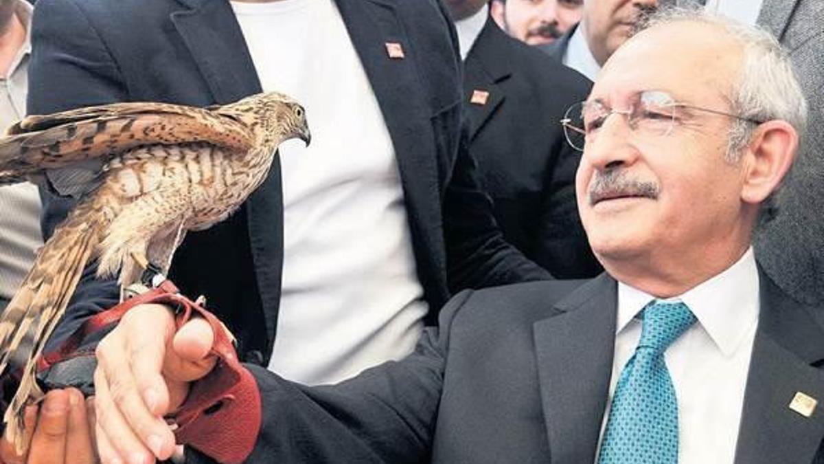 ‘Türkiye’yi el ele ayıptan kurtaralım’