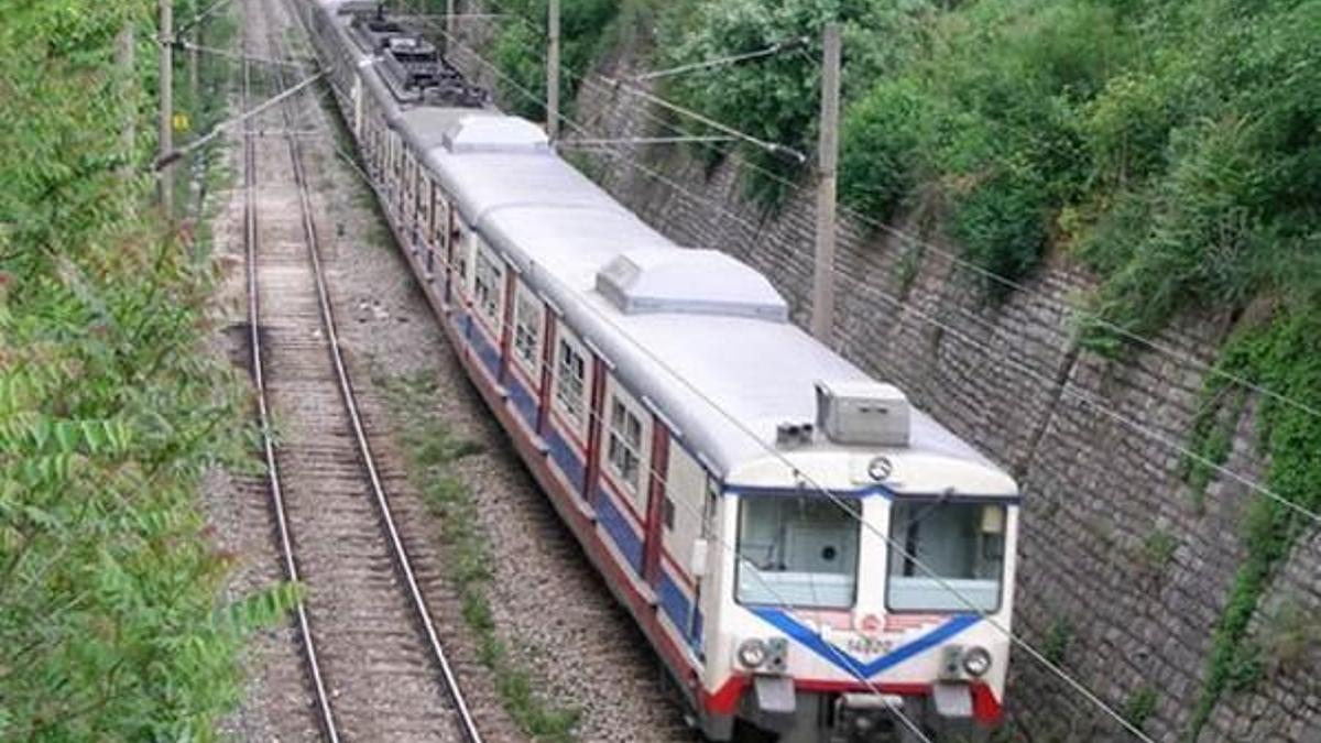 Bakan Yıldırım: İstanbul banliyö treni 2017 sonunda açılacak