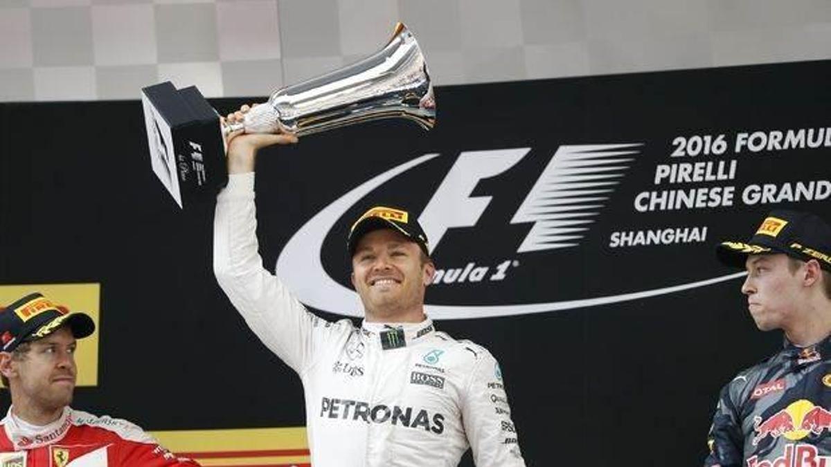 Rosberg şov devam ediyor!