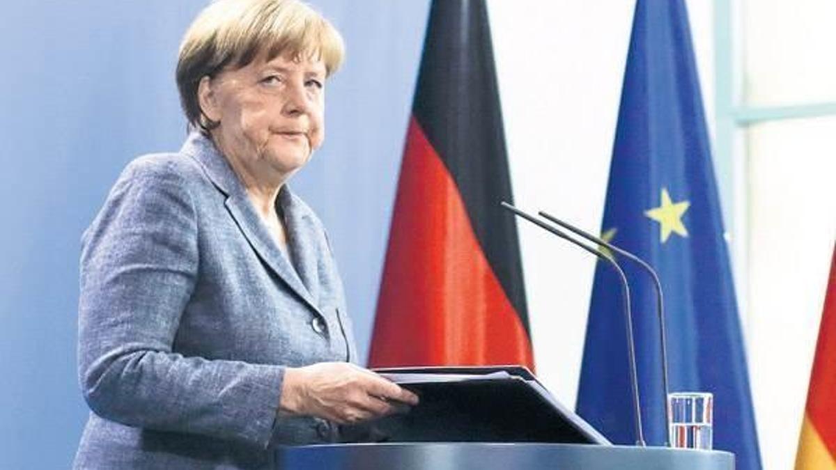 Siyasi partilerden Merkel'e Türkiye uyarısı