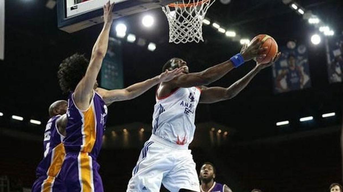 Anadolu Efes'in serisi sona erdi
