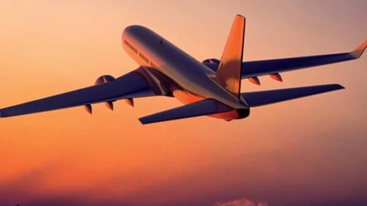 Havada büyük tehlike! Yolcu uçağı dronea çarptı