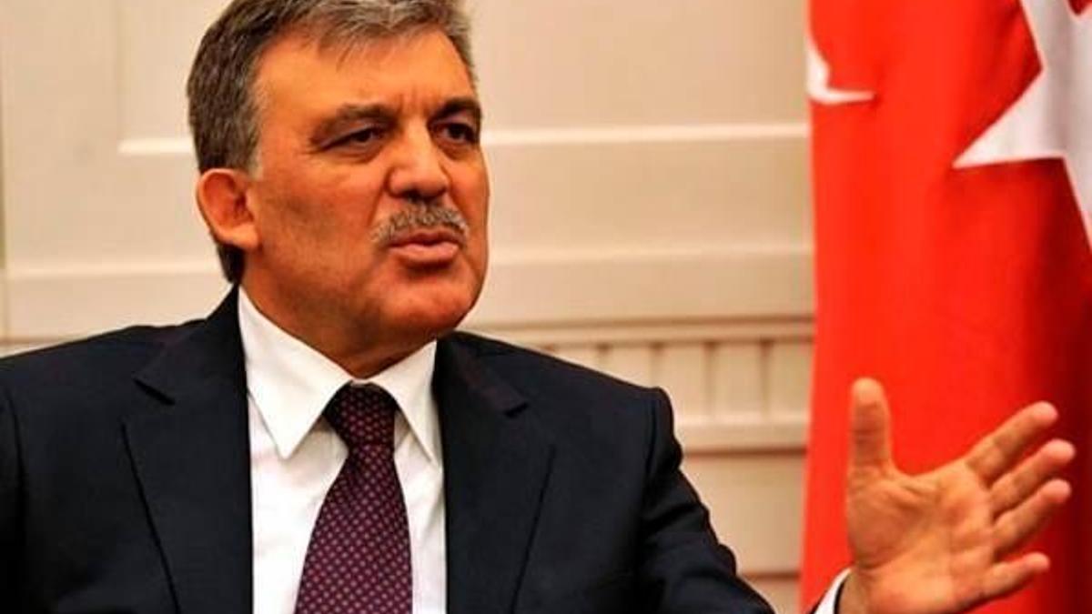 Abdullah Gül: Alnıma silah dayadılar
