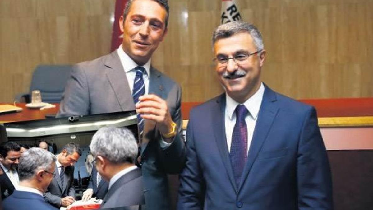 Koç’un konuşma ücreti Ankara’da kriz çıkardı
