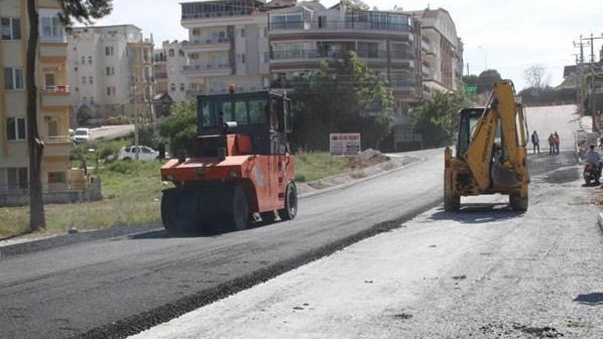Büyükşehir Belediyesi'nden Didim'de asfalt atağı
