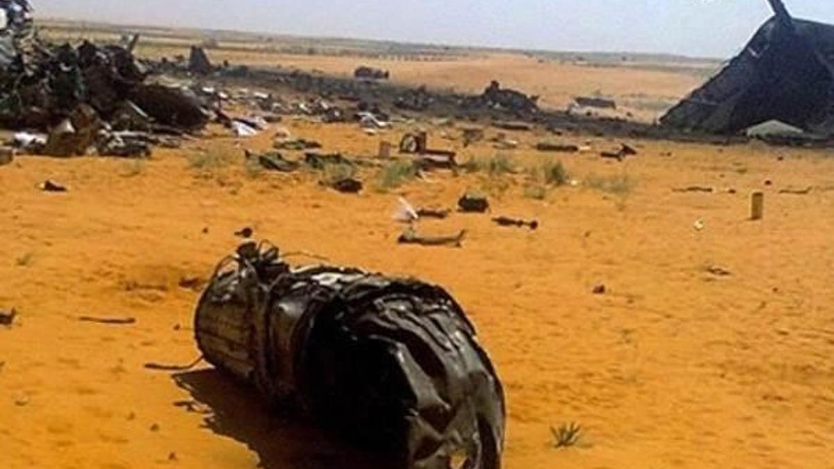 Sudan'da askeri uçak düştü : 5 ölü