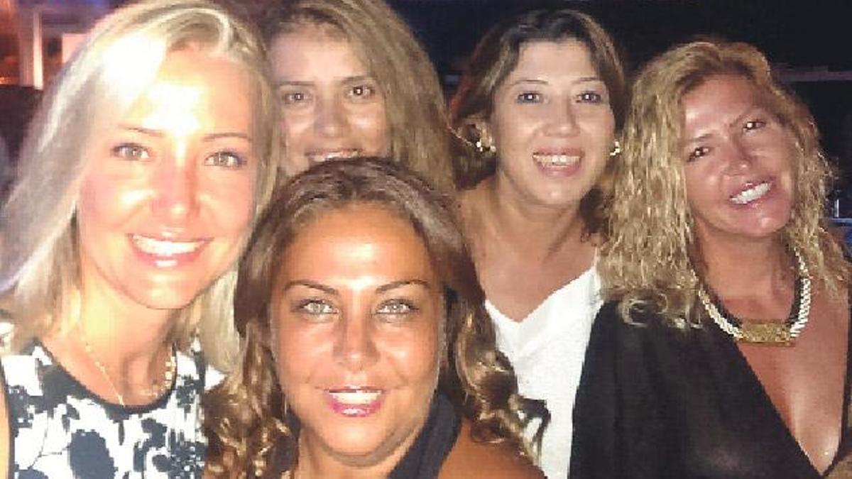 Camide silahlı cinayet