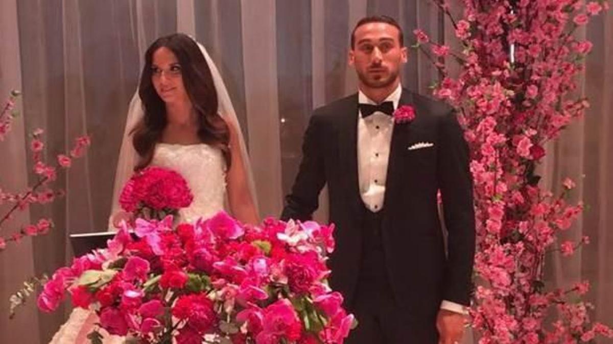Cenk Tosun dünya evine girdi
