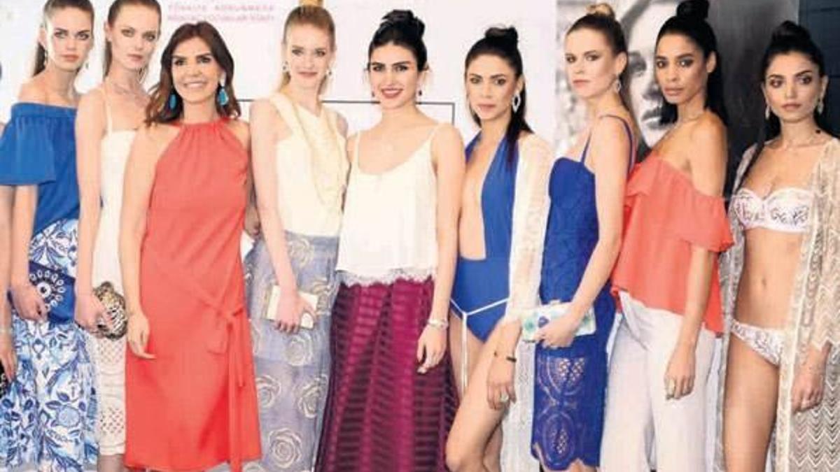 Defile eşliğinde yaza merhaba!