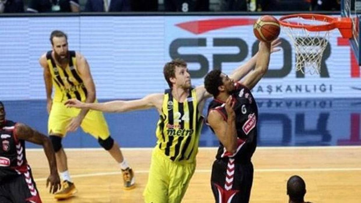 Fenerbahçe Uşak Sportif'e şans tanımadı