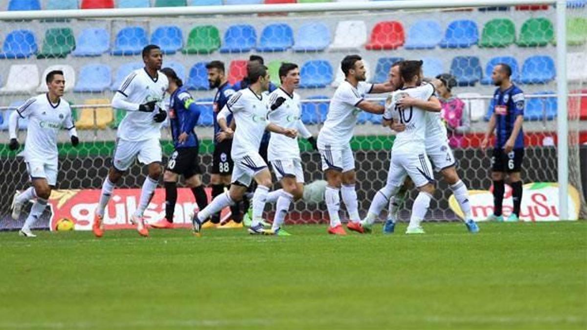 Paşa Kayseri'ye patladı