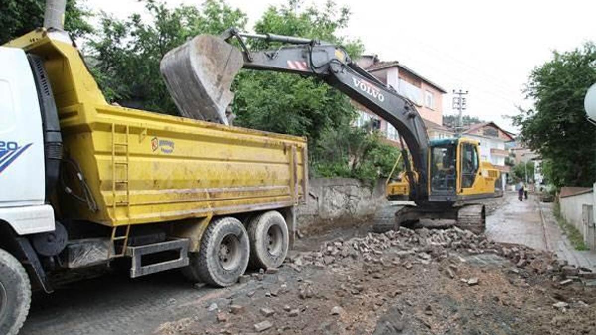 Başiskele yolları yenileniyor