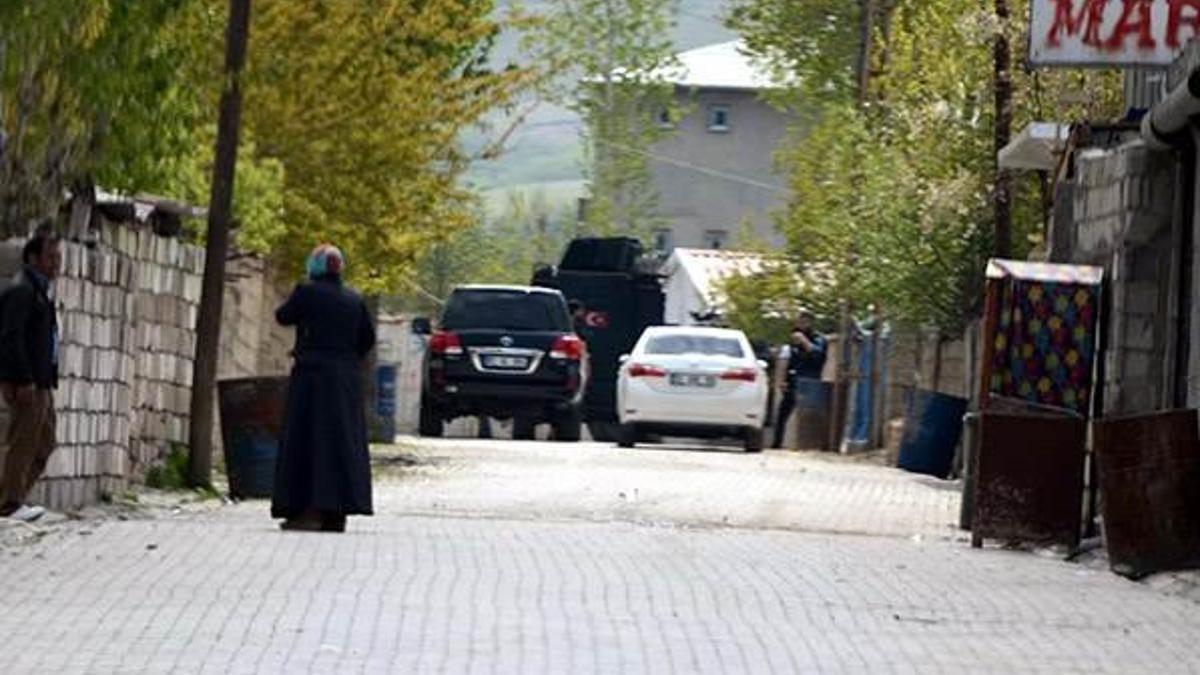 Van'da patlama: 2 şehit 1 yaralı
