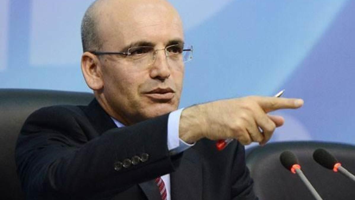 Mehmet Şimşek'in uçağı zorunlu iniş yaptı