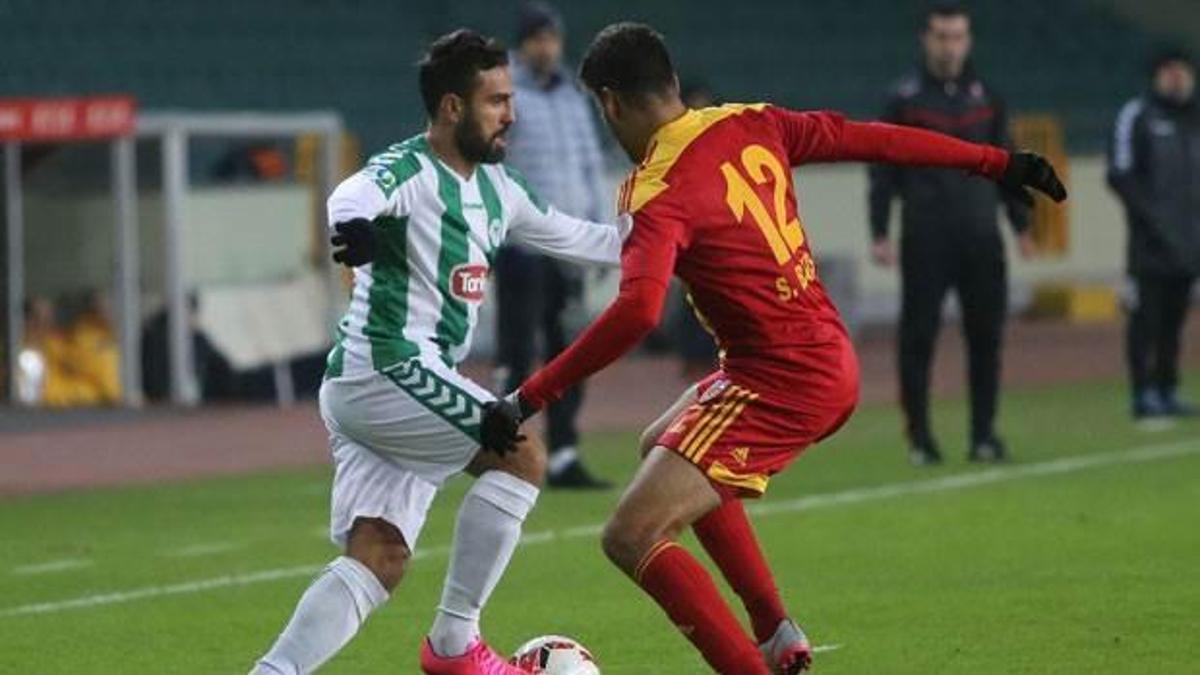 Konya kırmızıda geçti!