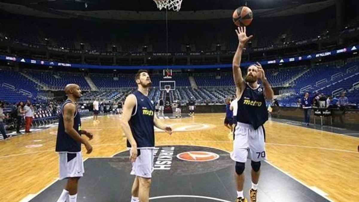 Fenerbahçe, Laboral Kutxa maçı için son taktik çalışmasını yaptı