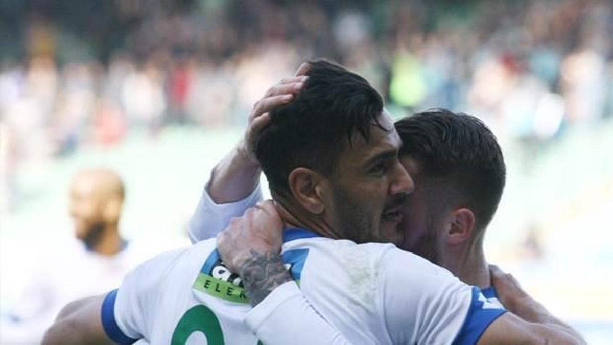 Rizespor Deniz’le güzel!